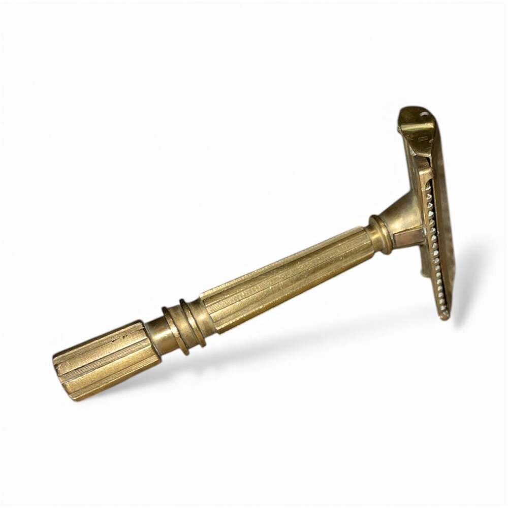 Vintage GEM Micromatic Gold Tone Single Edge Safety Razor - Picture 3 of 4